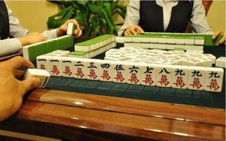 网红打麻将吃瓜图片,吃瓜群众围观笑料百出